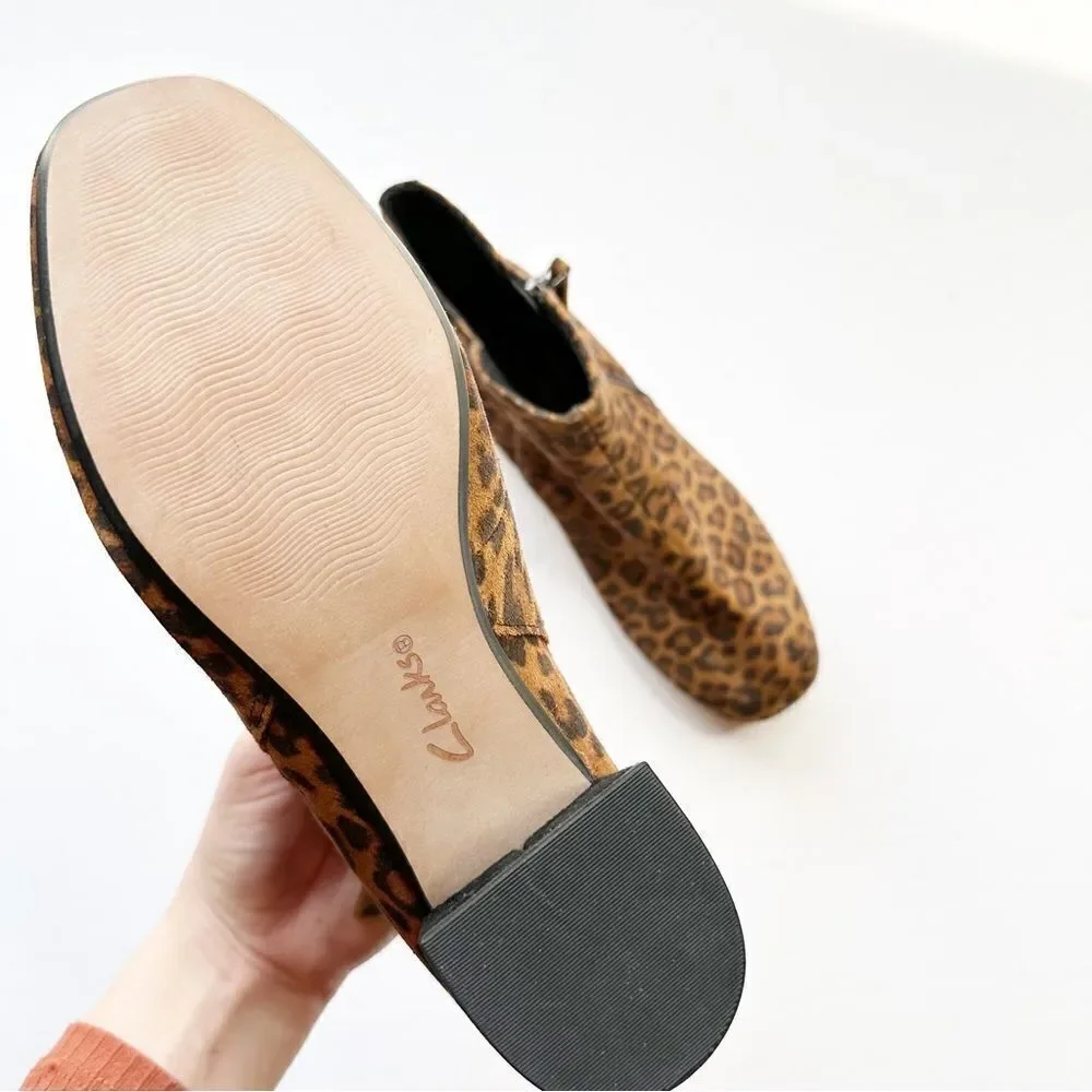 Clarks Marilyn Beth Leopard Print Ankle Boots Suede Leather Tan Brown Size 6